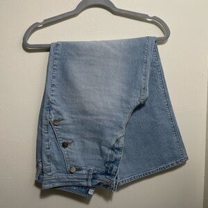 LOFT Light Blue Wide Leg Denim Pants – Size 28P / 6P